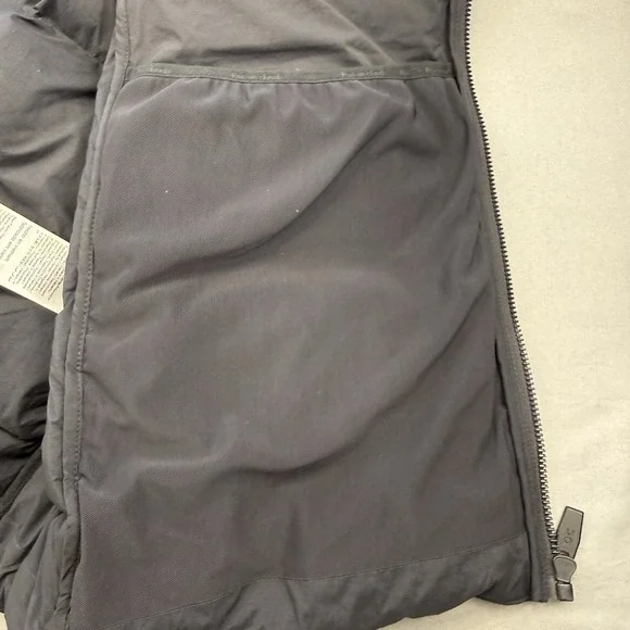 On Cloud Puffer Insulated Men's Challenger Jacket Black Sz Large Run On Cloud - Picture 9 of 16